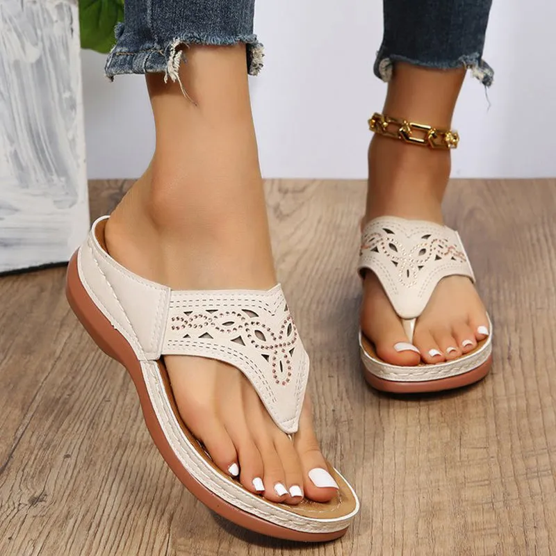 Carly – Clip Toe Wedge Sandals