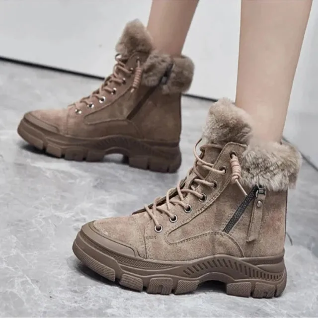 Timeless and versatile genuine leather snow boot