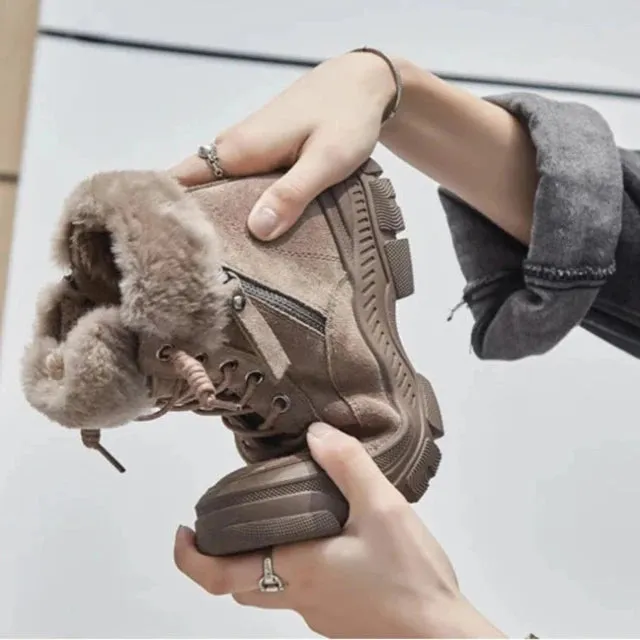 Timeless and versatile genuine leather snow boot