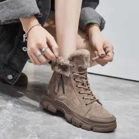 Timeless and versatile genuine leather snow boot